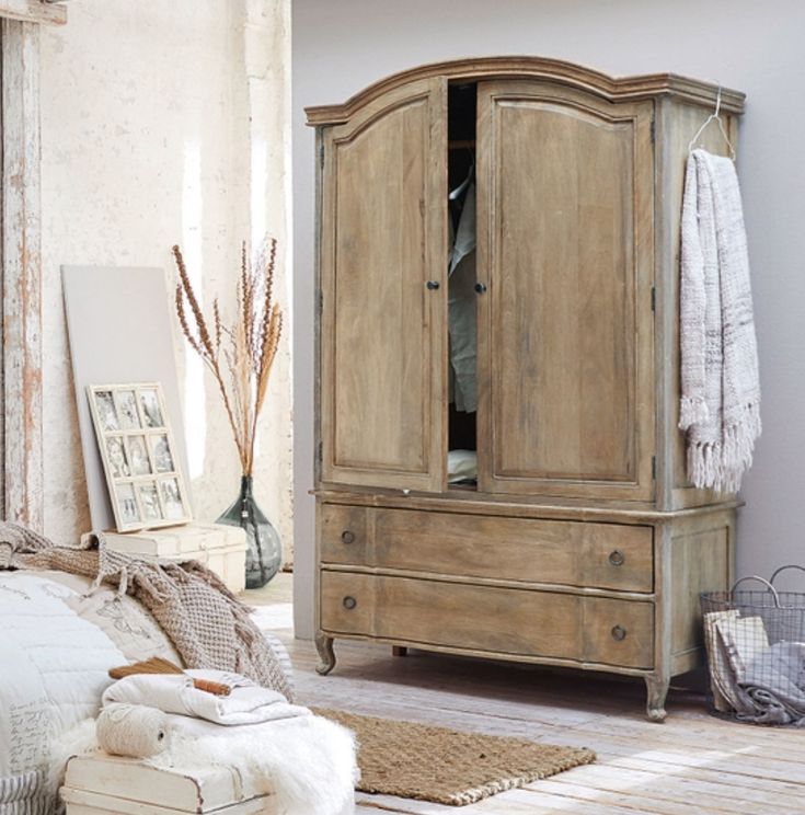 Victorian bedroom almirah VBA 10